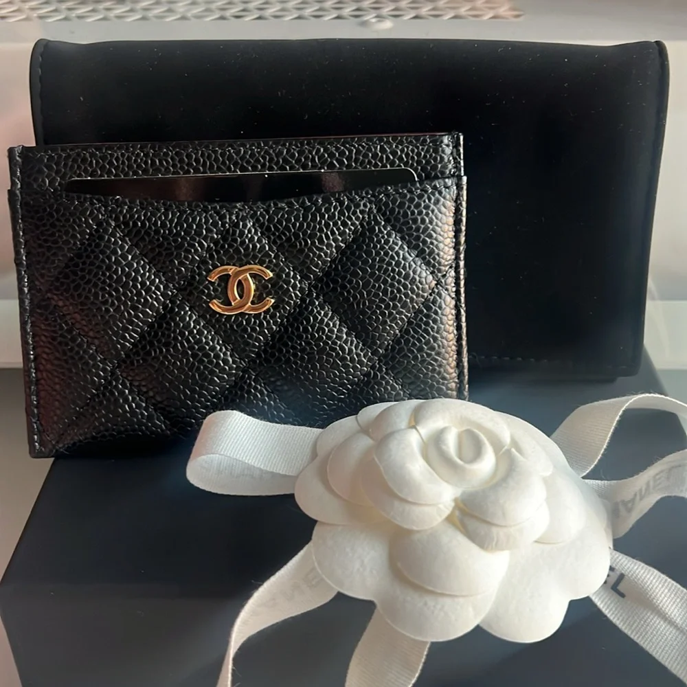 CHANEL Classic Card Holder Quilted Caviar GHW - Picture 6 of 6